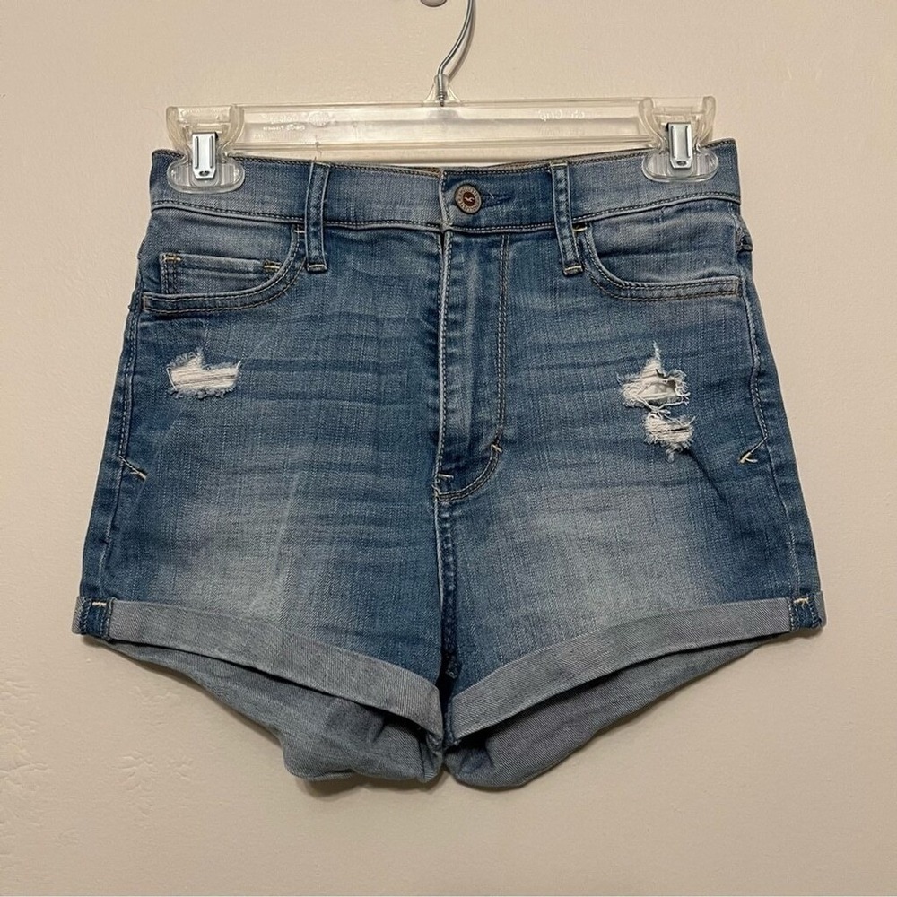 Hollister High Rise Distressed Denim Shorts Size 1 W25 Medium Wash‎ Rolled Cuff